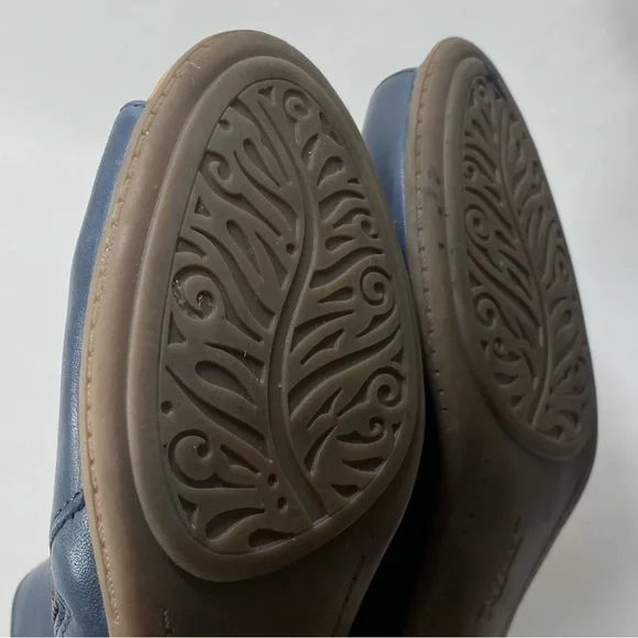 Earth Kristy Admiral Blue Leather Heel Zipper Velcro Sandals 7.5 B - Picture 13 of 16